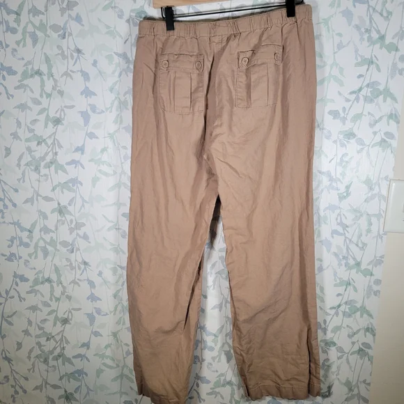 New York & Company Women's Beige Ankle Pants - Picture 4 of 5